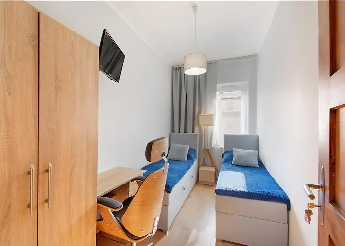 2 Bed Flat - Sleeps 8 - Parking - Wifi Στσέτσιν